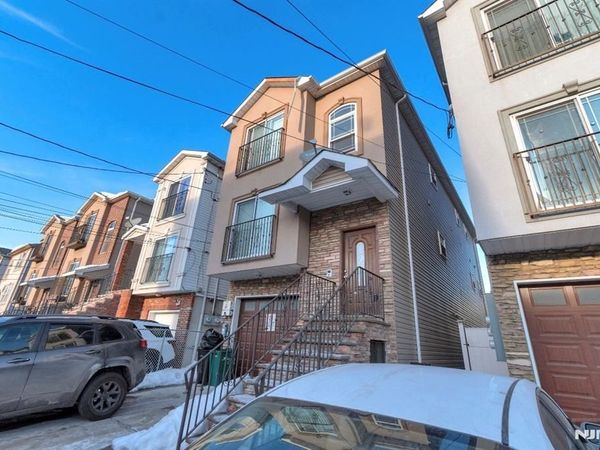 327 Park Street, ELIZABETH, NJ 07206