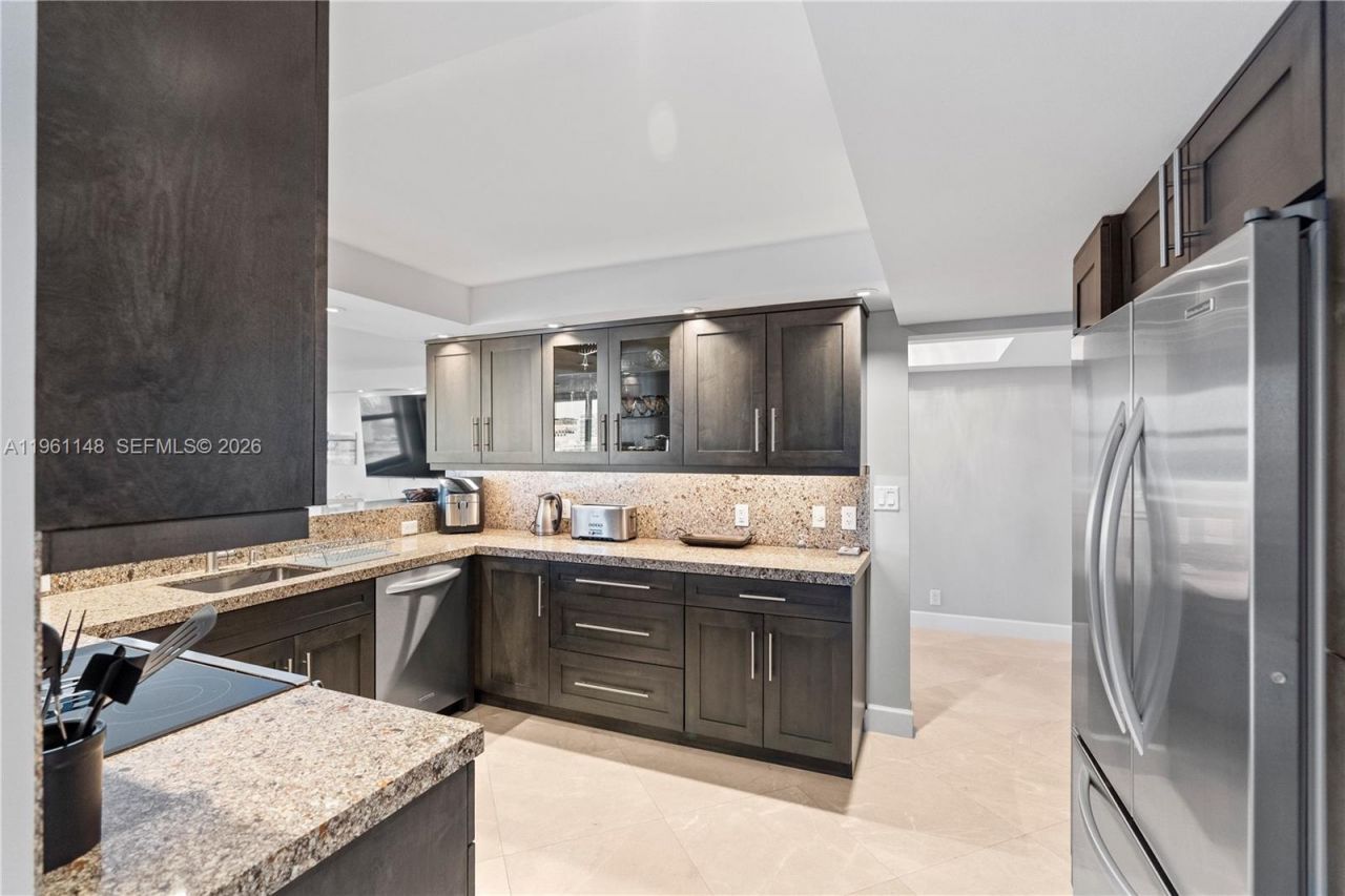 1920 S Ocean Dr, Unit 17D, Hallandale Beach, FL 33009 Photo