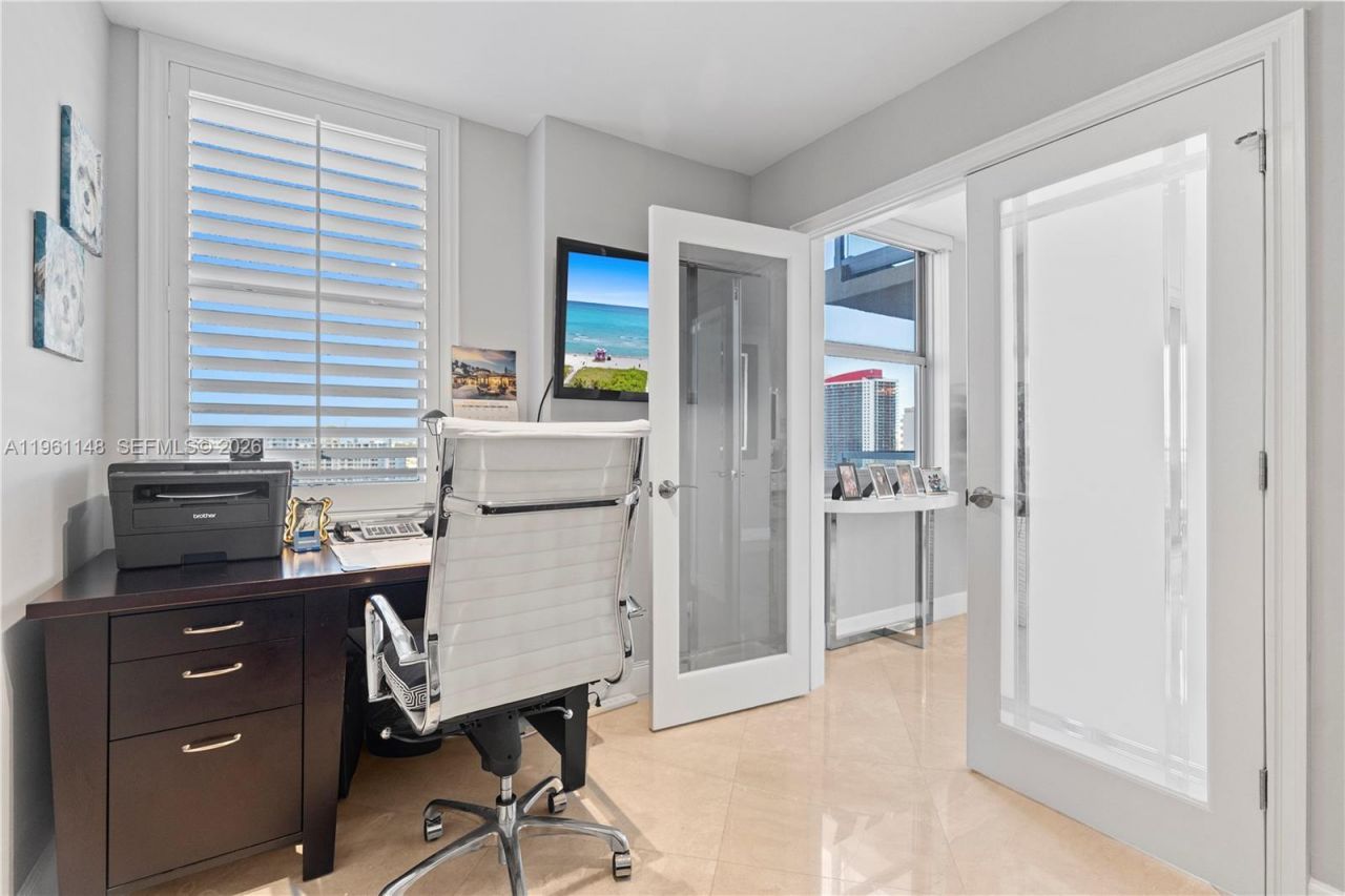 1920 S Ocean Dr, Unit 17D, Hallandale Beach, FL 33009 Photo