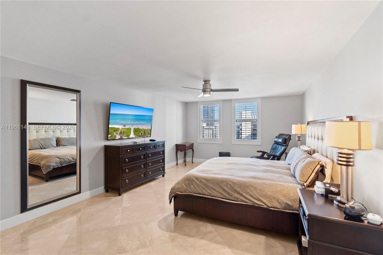 1920 S Ocean Dr, Unit 17D, Hallandale Beach, FL 33009 Photo