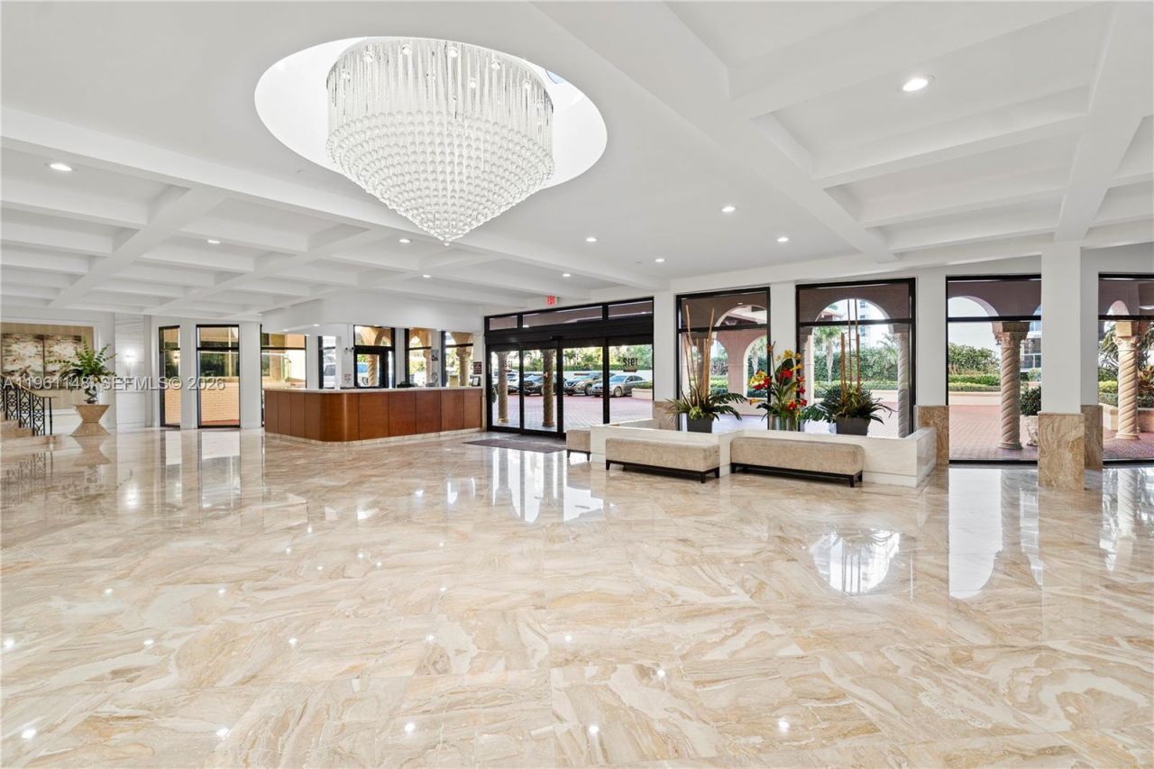 1920 S Ocean Dr, Unit 17D, Hallandale Beach, FL 33009 Photo