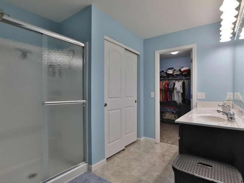 2024 Grove Tree Court, Grove City, OH 43123 Photo 3