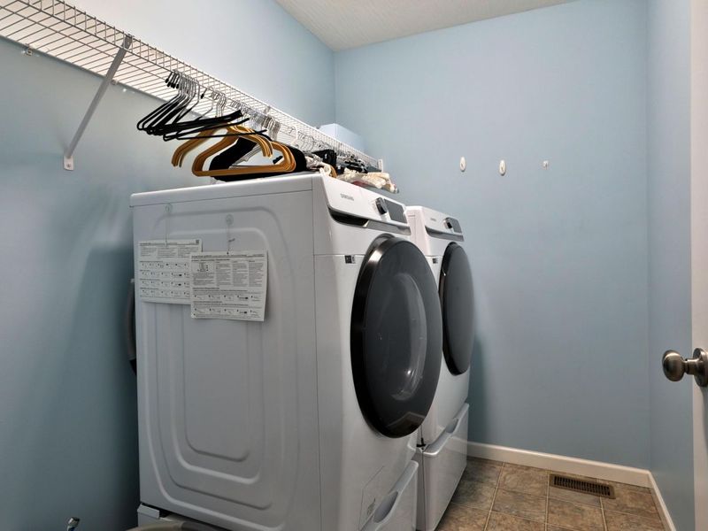 2024 Grove Tree Court, Grove City, OH 43123 Photo 30