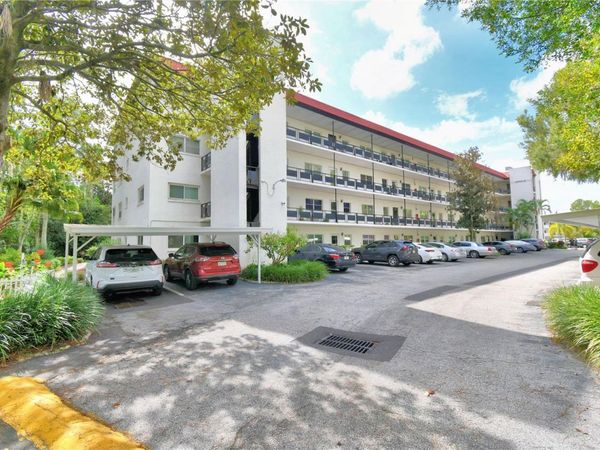 200 EL CAMINO DRIVE, Unit 203, WINTER HAVEN, FL 33884