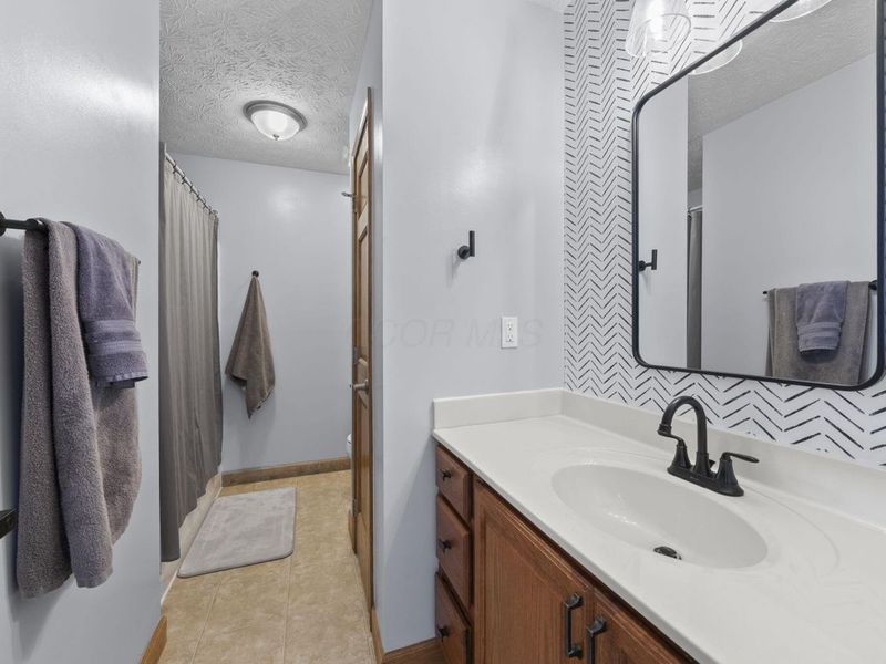 6206 Feder Road, Columbus, OH 43228 Photo 28