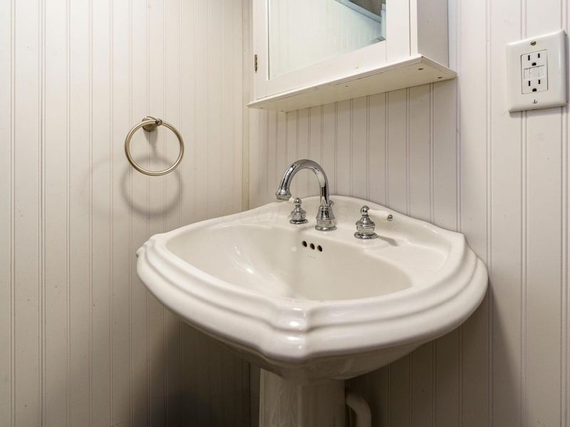 33 E Frankfort Street , Columbus, OH 43206 Photo 35