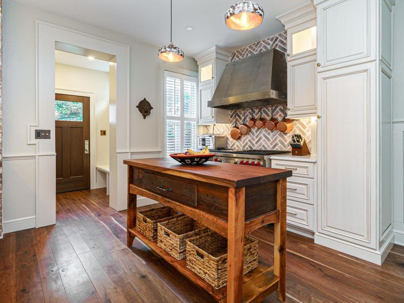 33 E Frankfort Street , Columbus, OH 43206 Photo 7