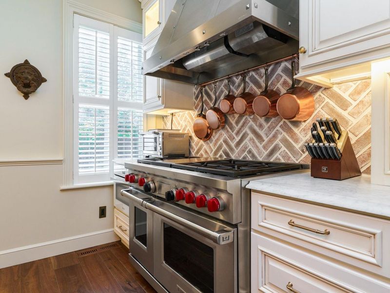 33 E Frankfort Street , Columbus, OH 43206 Photo 9