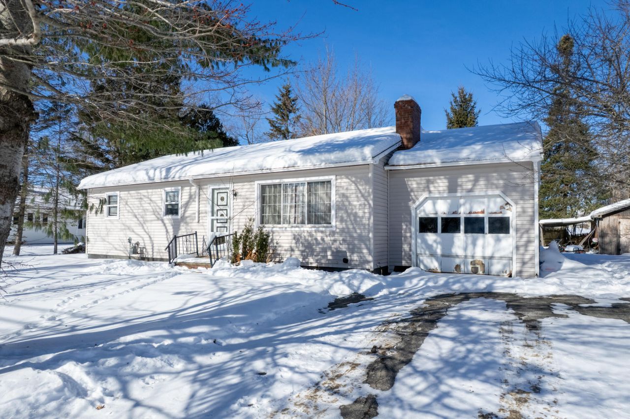 6 Russett Street, Brewer, ME 04412 Main Photo