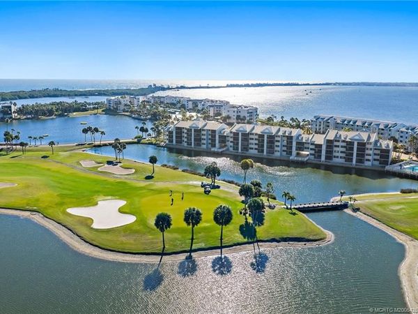 40 NE Plantation Road, Unit 207, Stuart, FL 34996