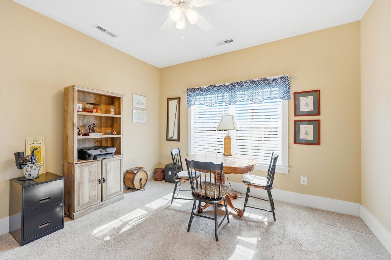 281 Outboard Dr. Photo 18