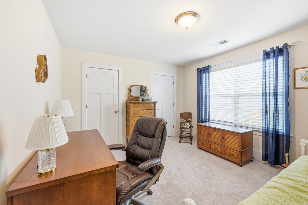 281 Outboard Dr. Photo 26