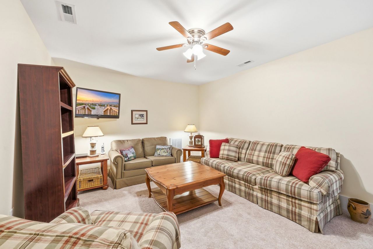 281 Outboard Dr. Photo 28