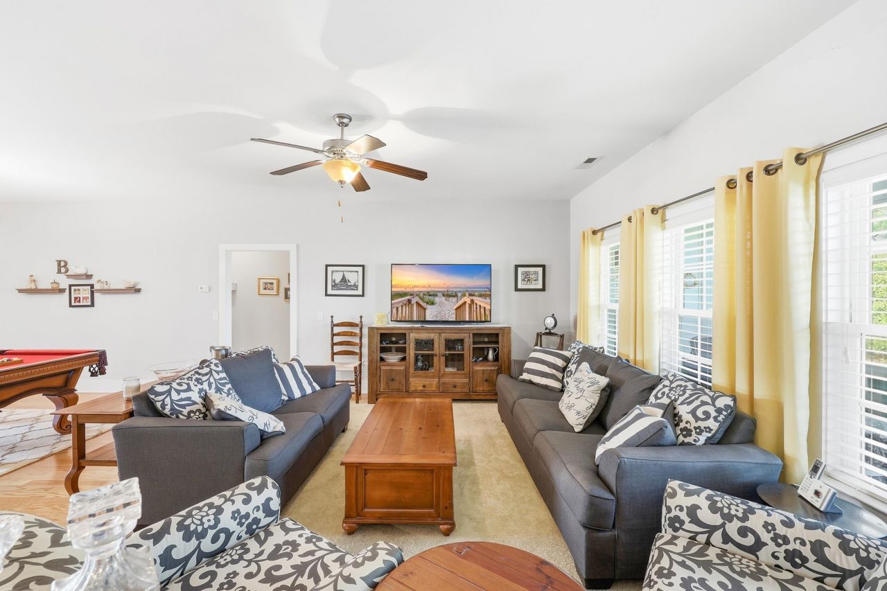 281 Outboard Dr. Photo 7