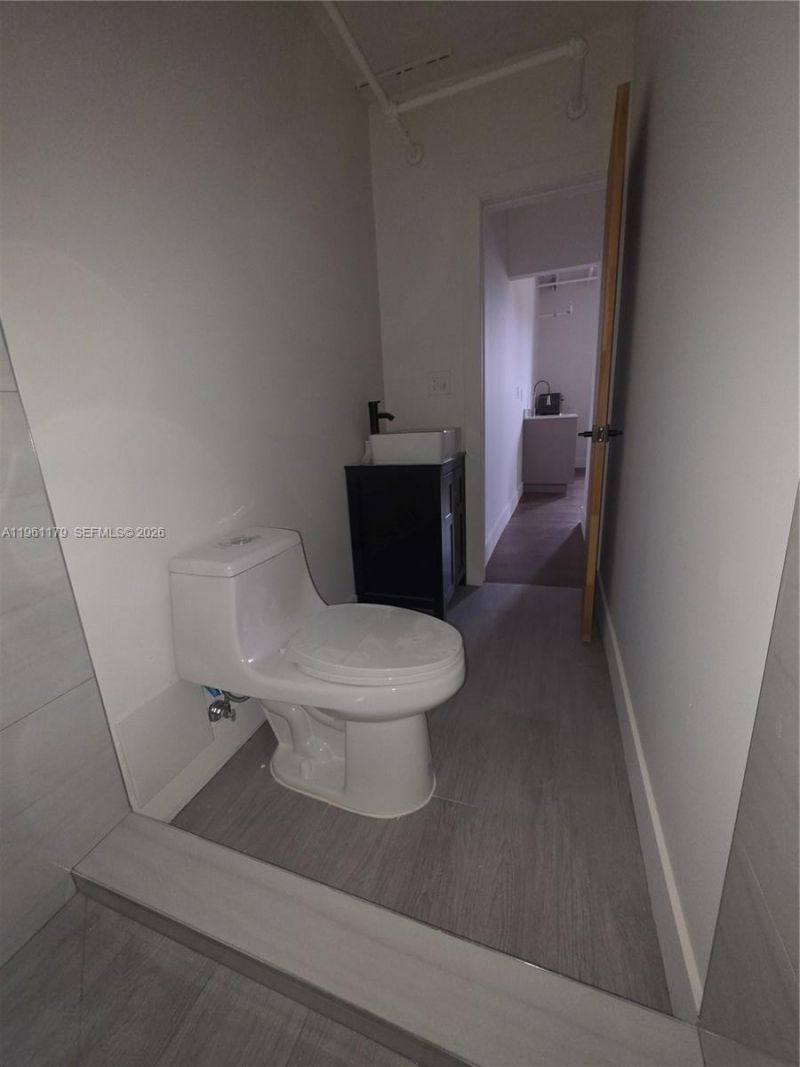 164 NW 20th St, Unit 202, Miami, FL 33127 Photo