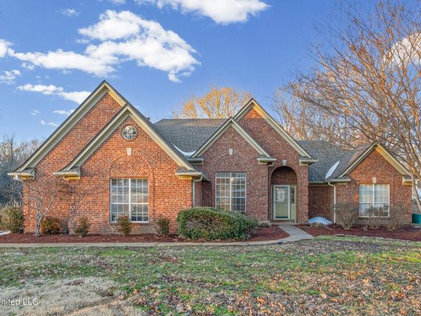 14504 Harrison Drive, Byhalia, MS 38611