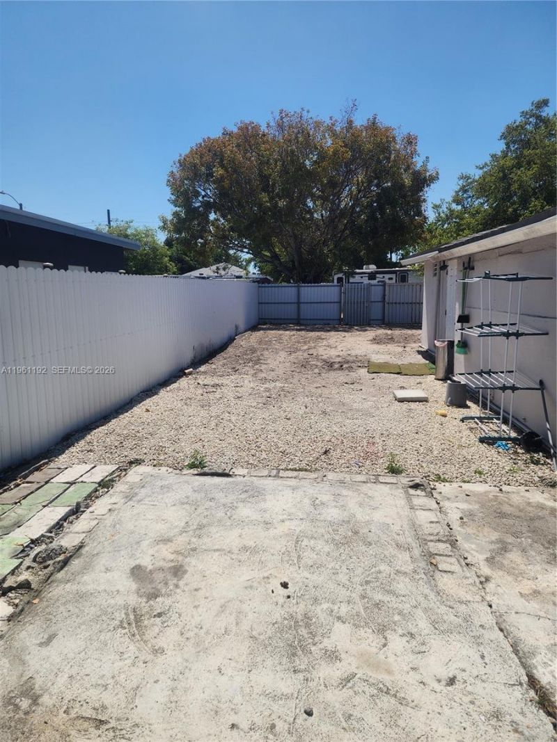 8355 NW 21st Ave, Miami, FL 33147 Photo