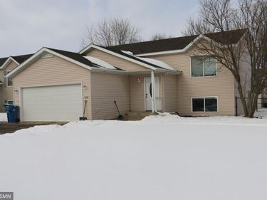 619 N Hackberry Drive N, Saint Joseph, MN 56374