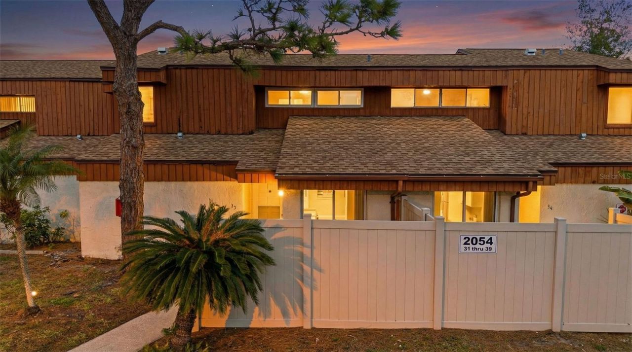 2054 Sunset Point Road, Unit 35, Clearwater, FL 33765 Main Photo