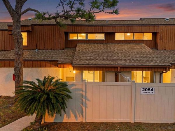 2054 SUNSET POINT ROAD, Unit 35, CLEARWATER, FL 33765