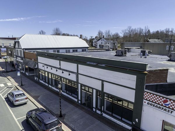 203 Main Street , Calais, ME 04619