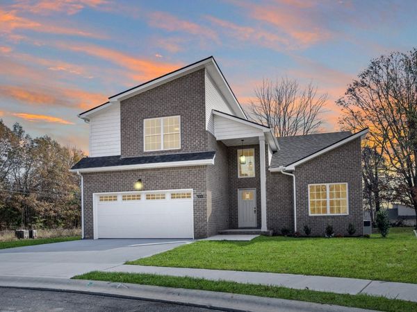 533 N Halifax Ct , Clarksville, TN 37040