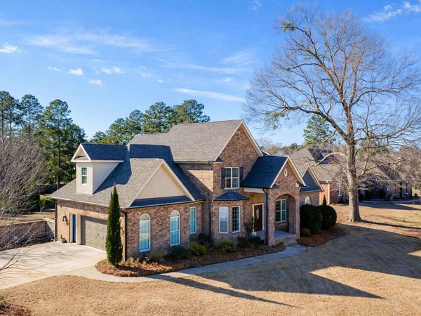 200 Yale Circle, Bonaire, GA 31005