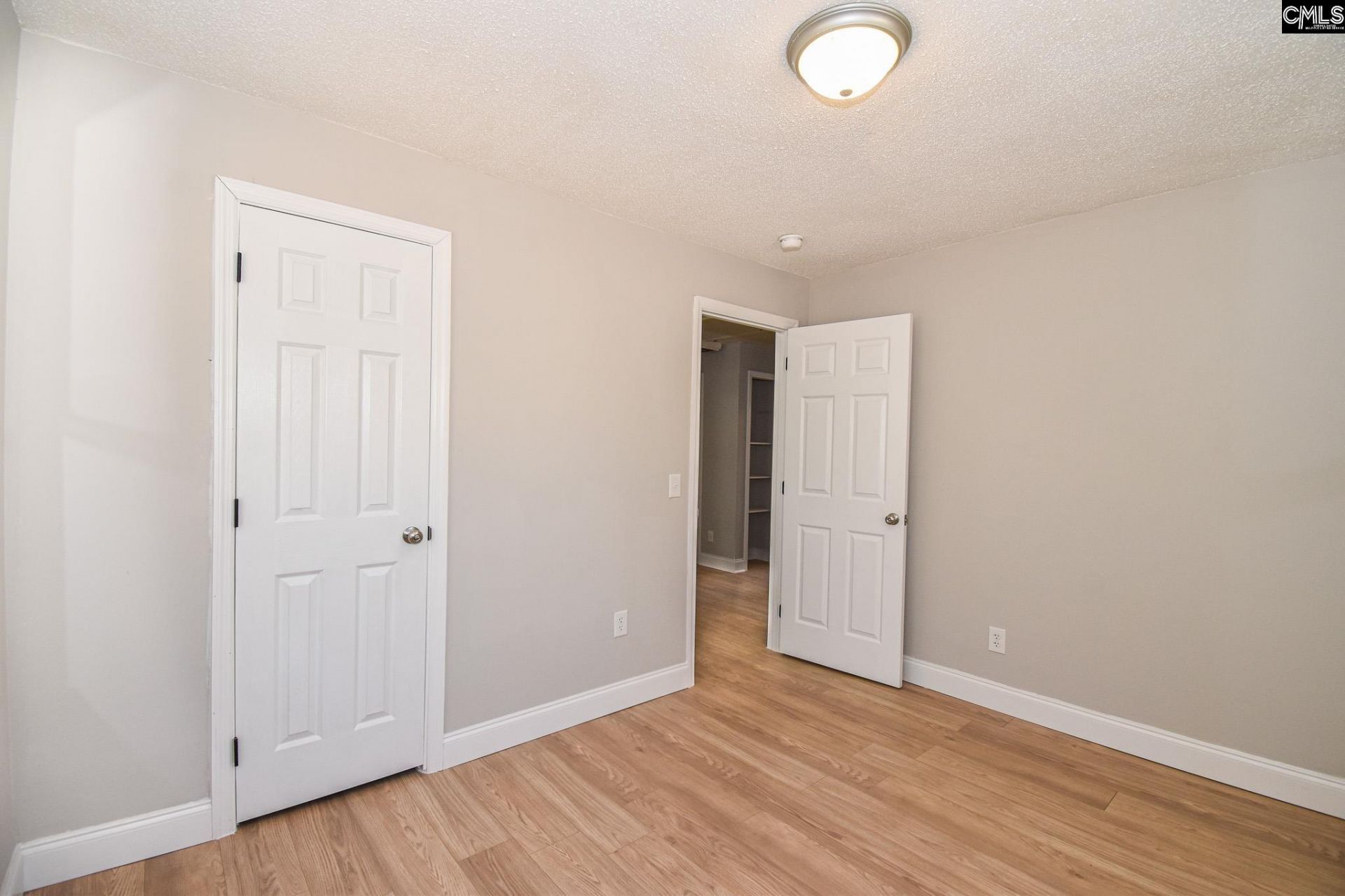 5400 Pinestraw Road Photo 19