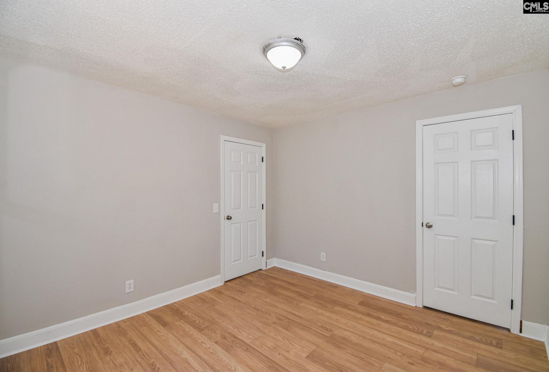 5400 Pinestraw Road Photo 21