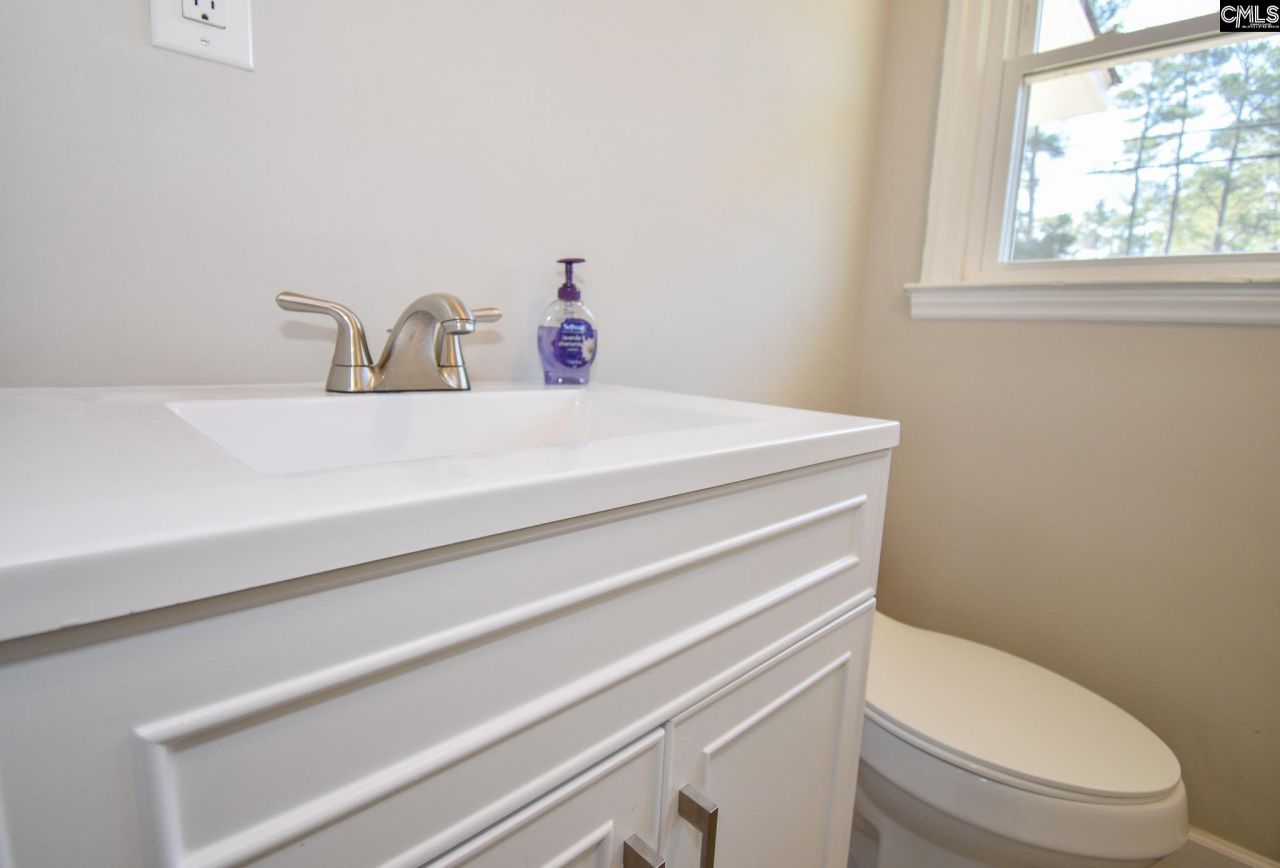 5400 Pinestraw Road Photo 21