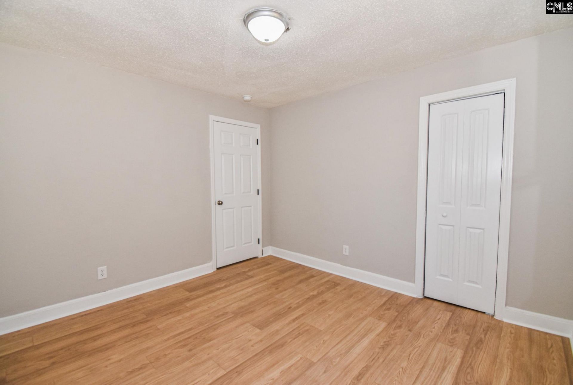 5400 Pinestraw Road Photo 22
