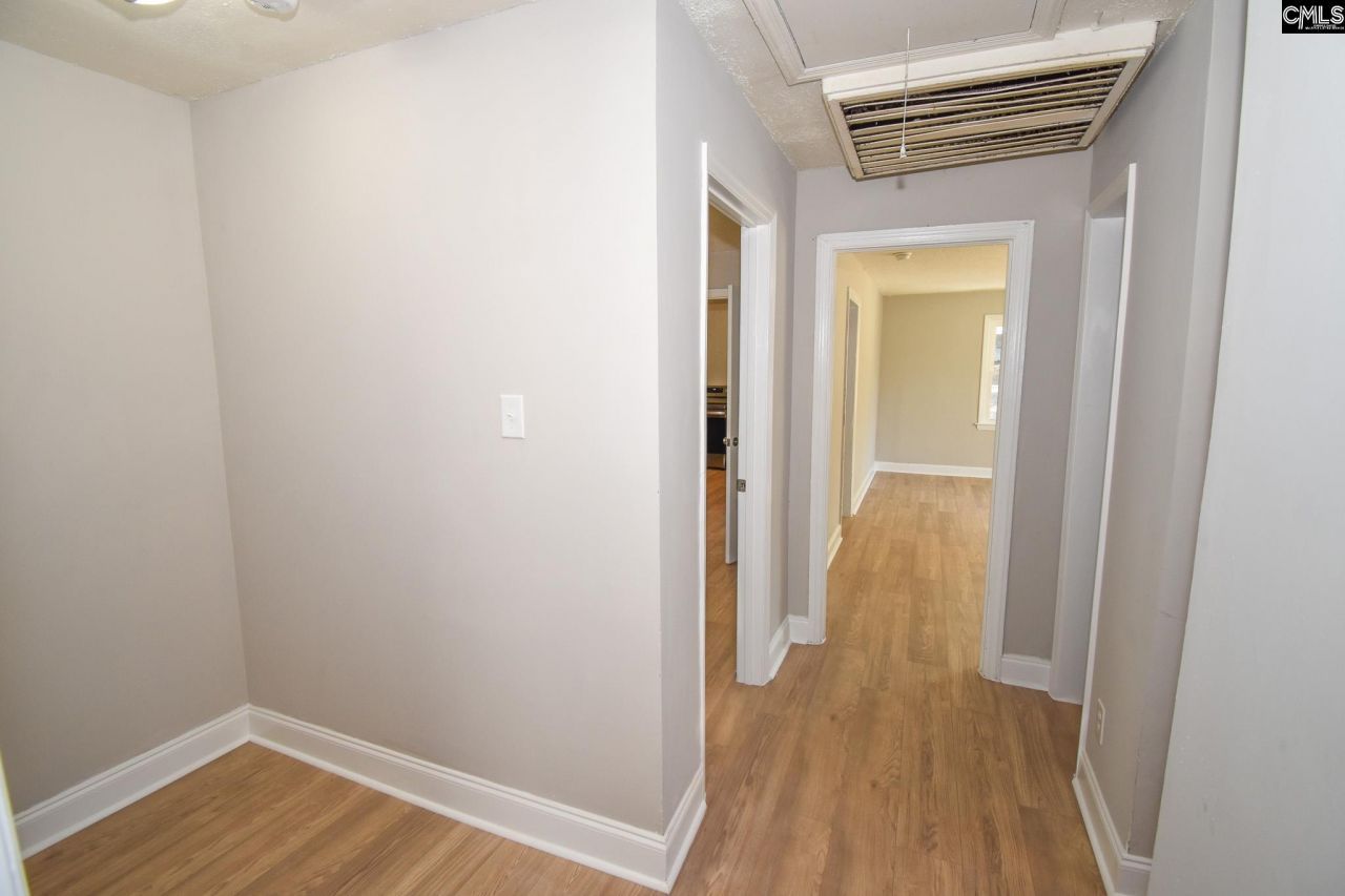 5400 Pinestraw Road Photo 22