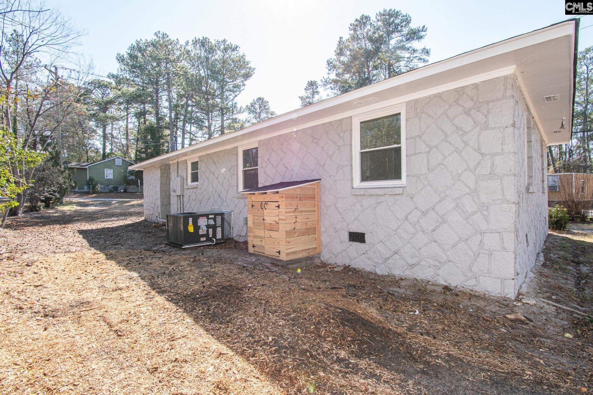 5400 Pinestraw Road Photo 25