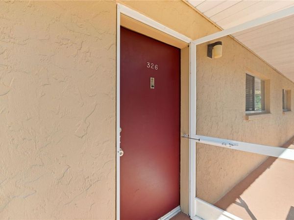 1540 GLEN OAKS DRIVE E, Unit B326, SARASOTA, FL 34232