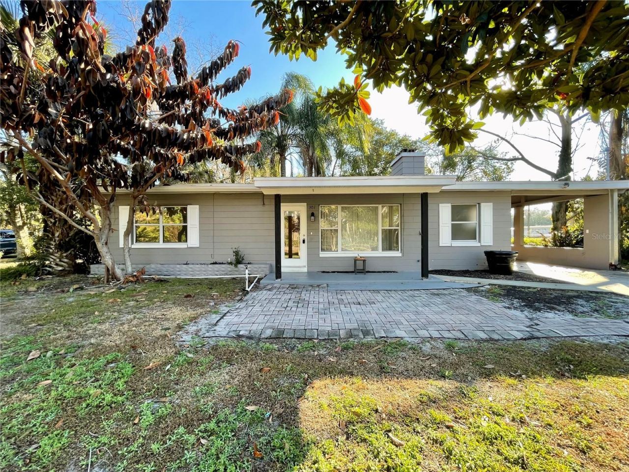 301 Avenue E, Chuluota, FL 32766 Main Photo