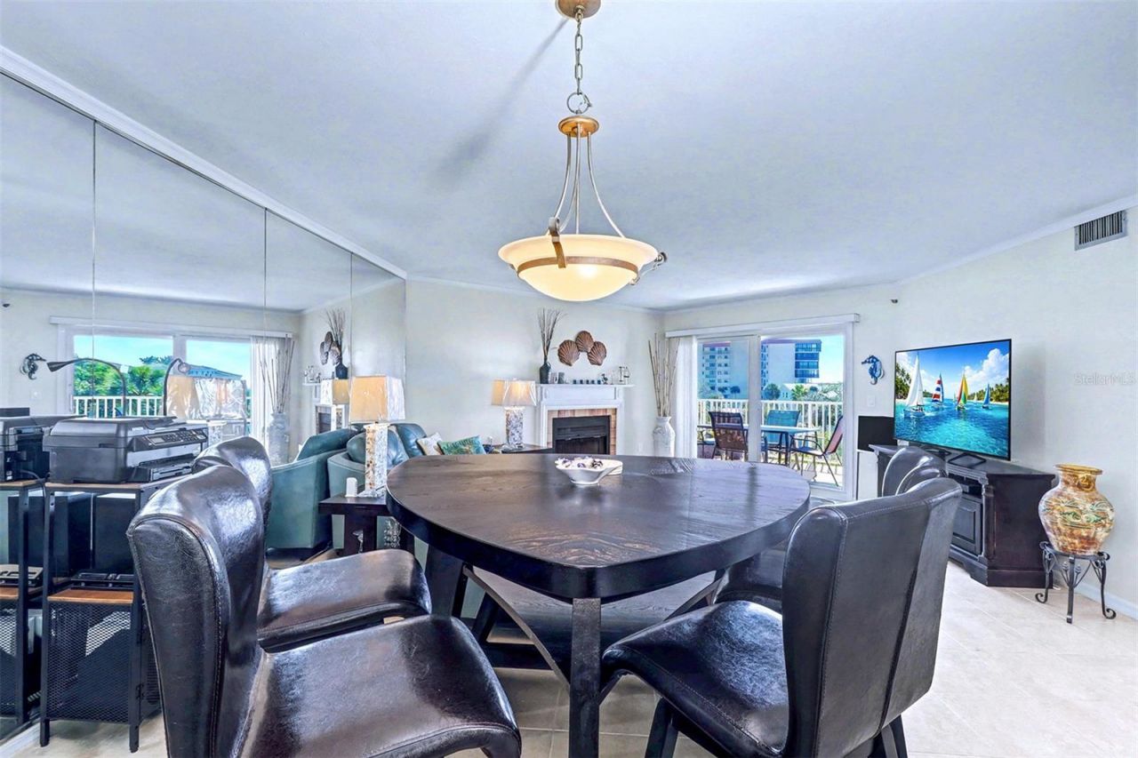 18400 Gulf Boulevard, Unit 1302, Indian Shores, FL 33785 Photo