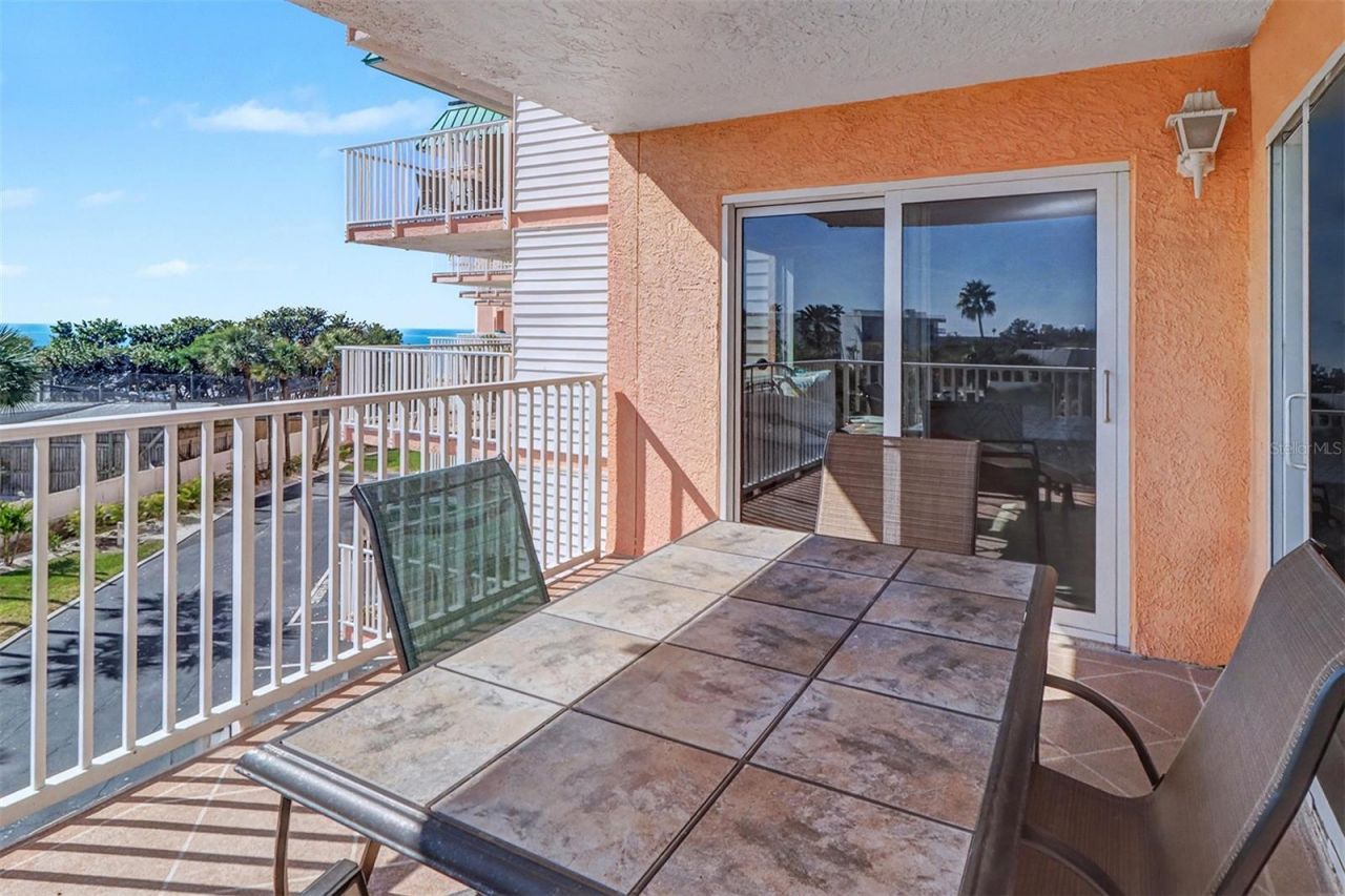 18400 Gulf Boulevard, Unit 1302, Indian Shores, FL 33785 Photo