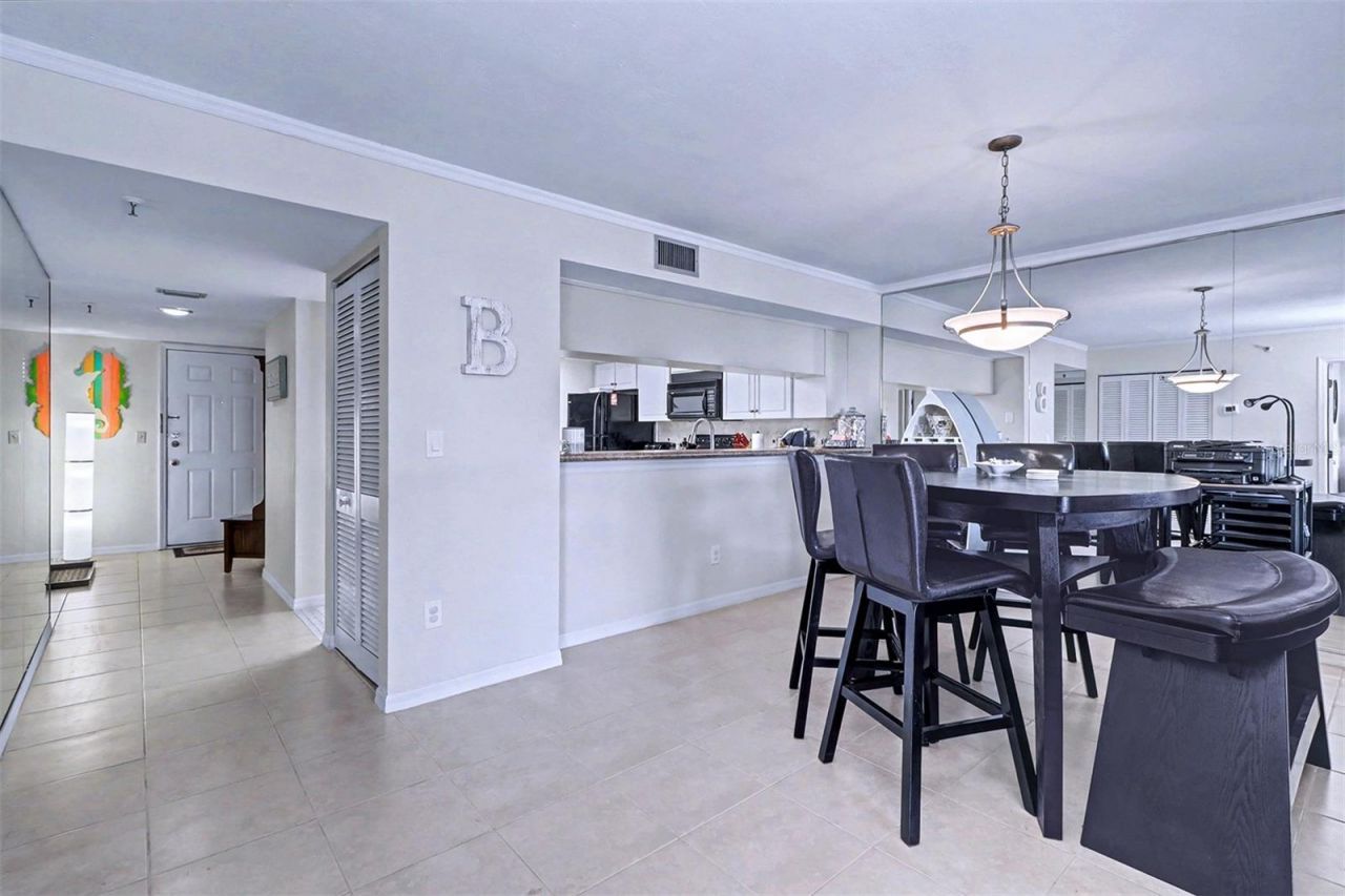 18400 Gulf Boulevard, Unit 1302, Indian Shores, FL 33785 Photo