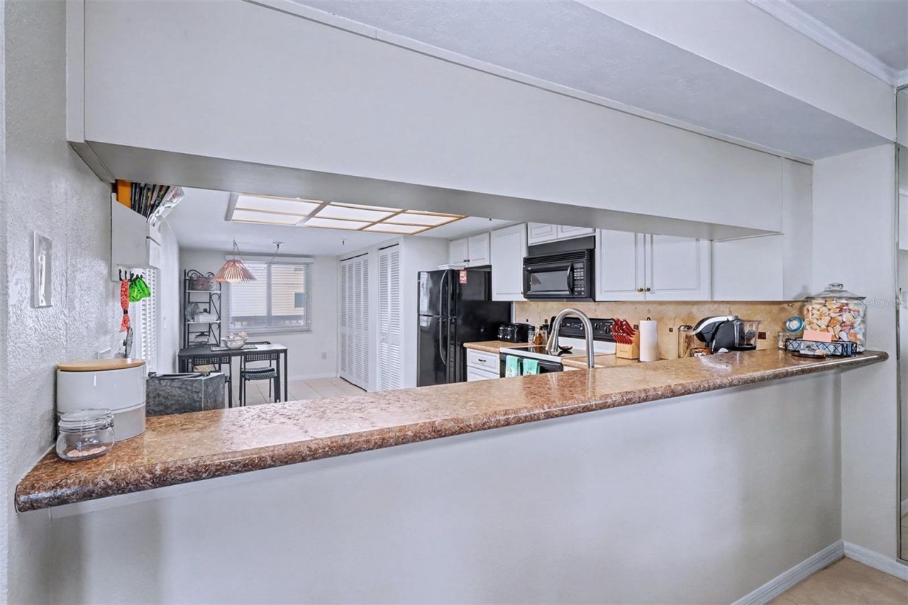 18400 Gulf Boulevard, Unit 1302, Indian Shores, FL 33785 Photo