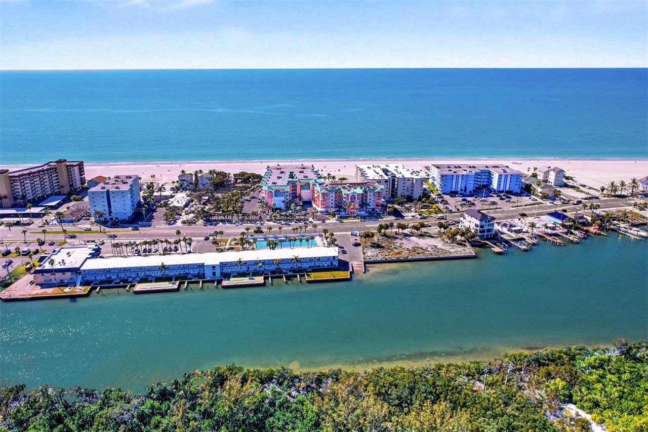 18400 Gulf Boulevard, Unit 1302, Indian Shores, FL 33785 Photo