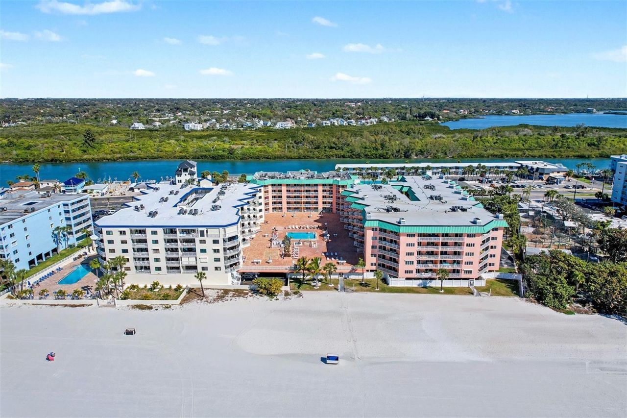 18400 Gulf Boulevard, Unit 1302, Indian Shores, FL 33785 Photo