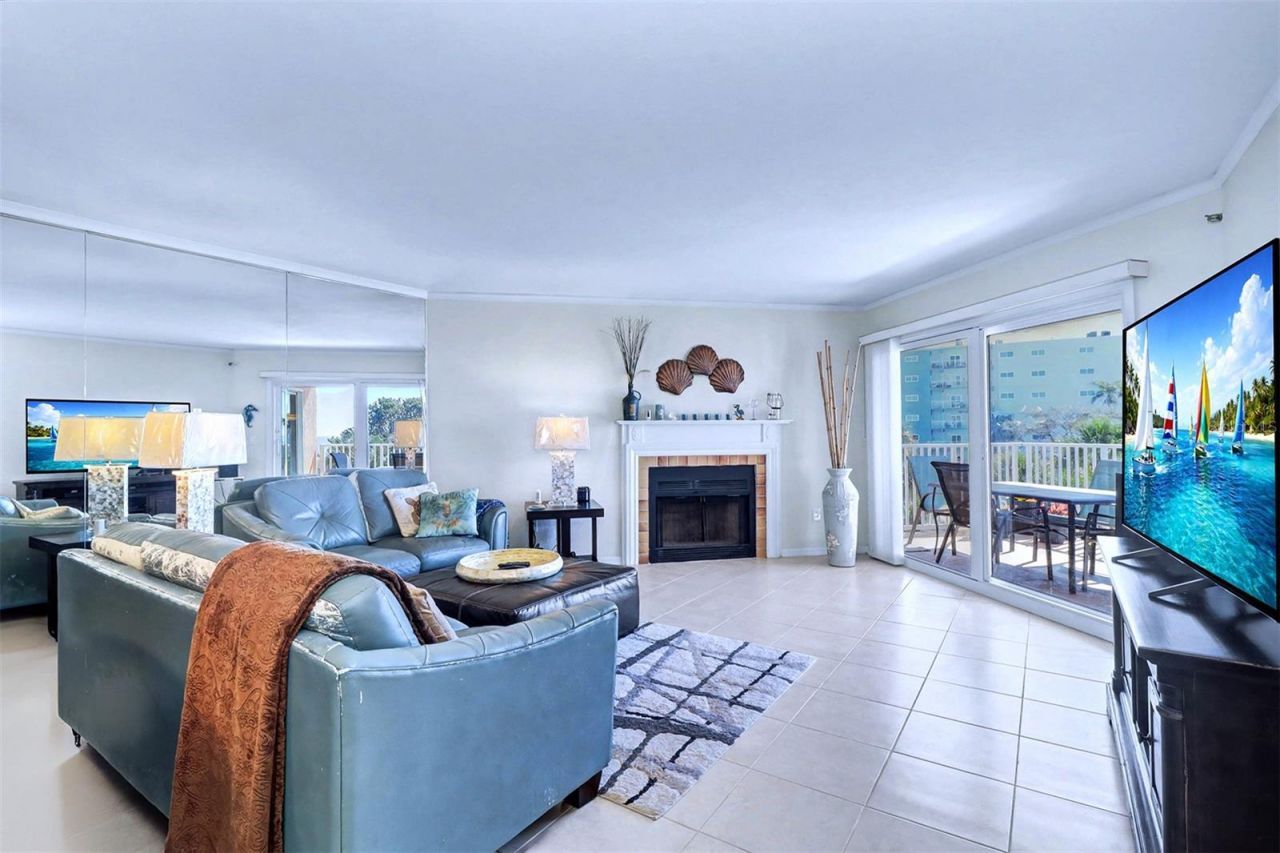 18400 Gulf Boulevard, Unit 1302, Indian Shores, FL 33785 Photo