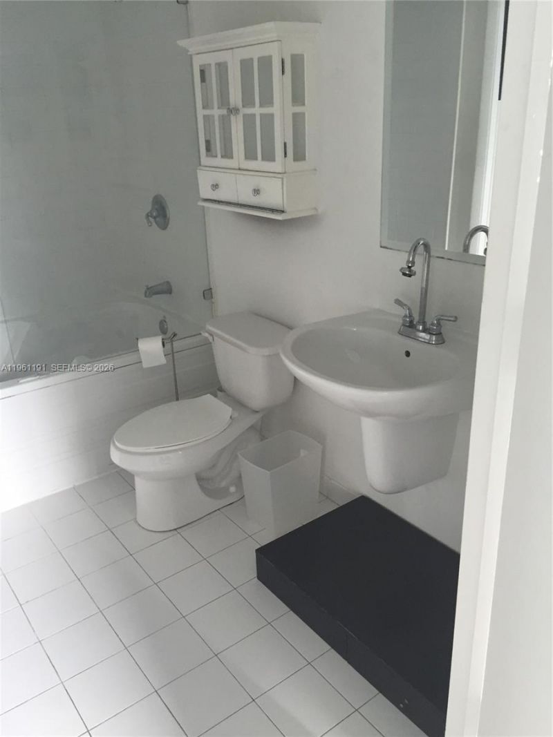 690 SW 1st Ct, Unit 1021, Miami, FL 33130 Photo