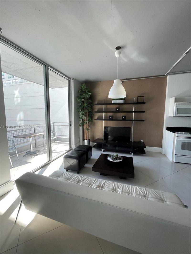 690 SW 1st Ct, Unit 1021, Miami, FL 33130 Photo