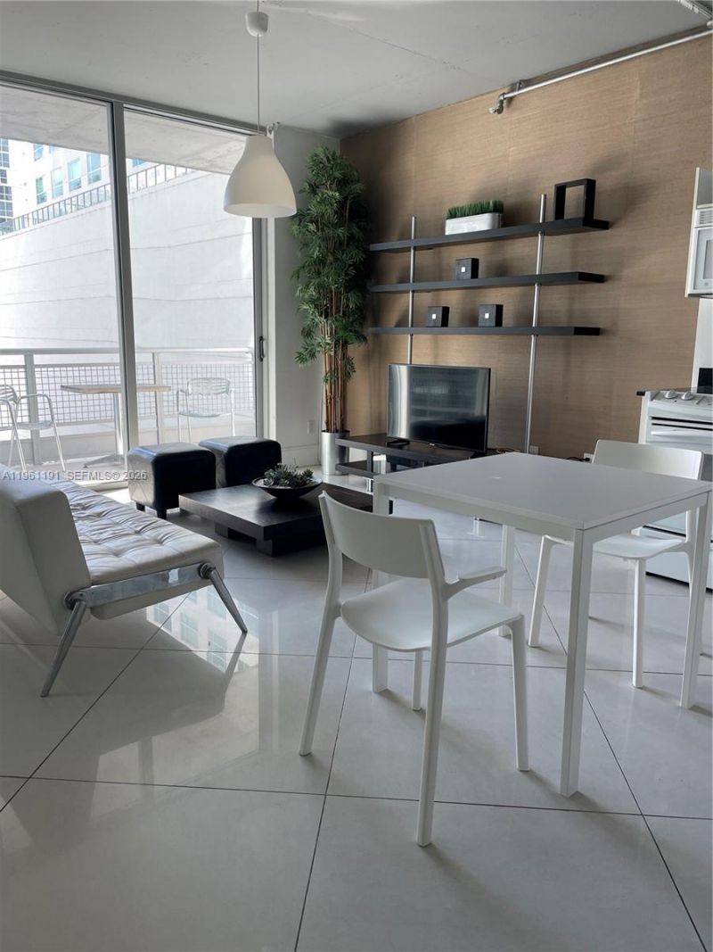 690 SW 1st Ct, Unit 1021, Miami, FL 33130 Photo