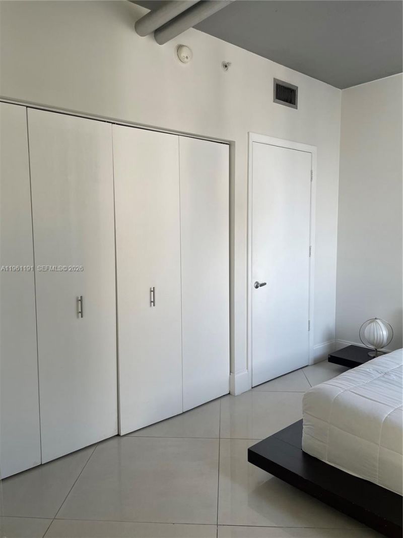 690 SW 1st Ct, Unit 1021, Miami, FL 33130 Photo