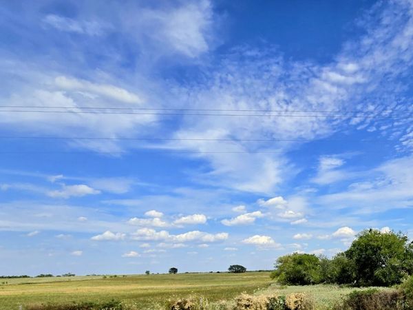 TBD Fm472, Bigfoot, TX 78005