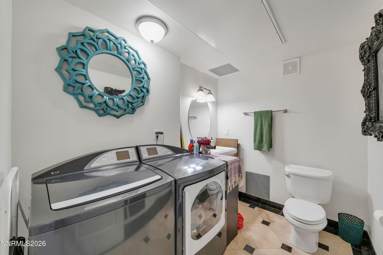 200 W 2nd Street, Unit 705, Other, NV 99999 Photo