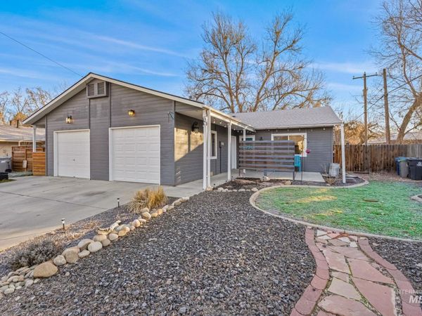 2750 N Macondray Ln, Boise, ID 83707
