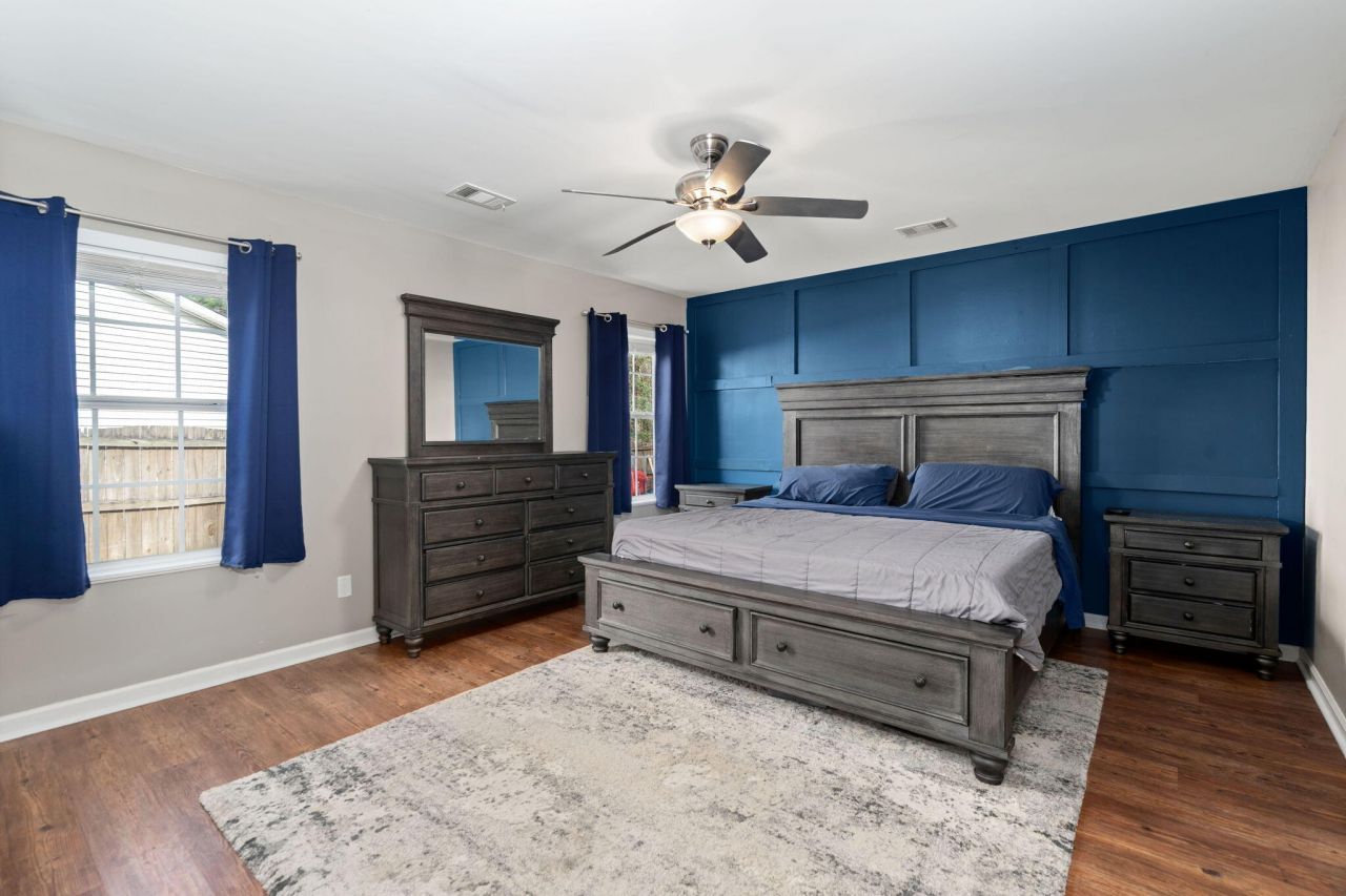 330 Aberdeen Circle Photo 16